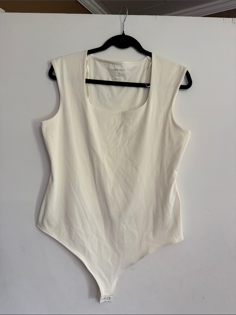 Nine West Ivory Scoop Neck Sleeveless Bodysuit XL